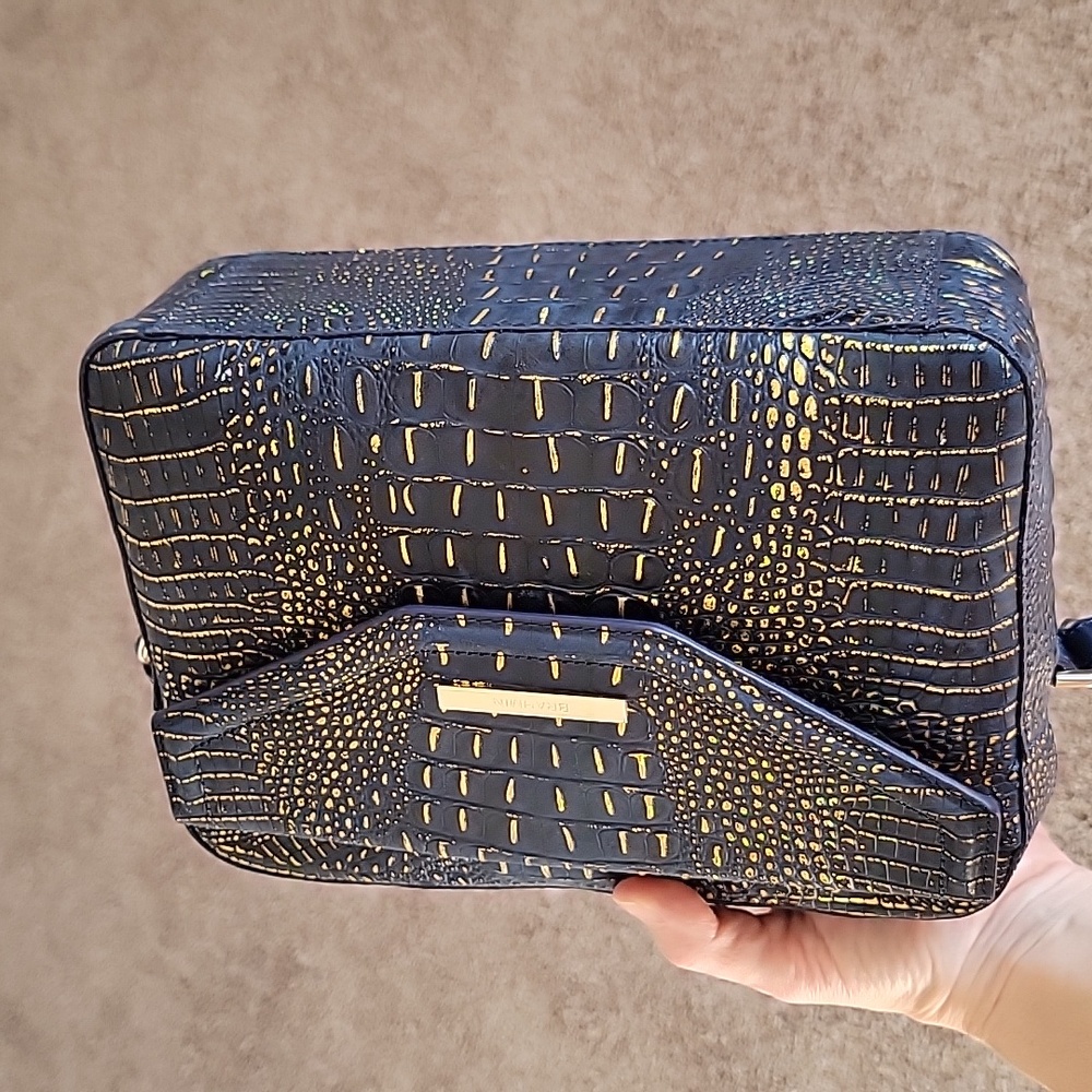 NWT Brahmin Shea Ink Inverness Navy Gold Croc Embossed Leather Crossbody - Picture 10 of 14